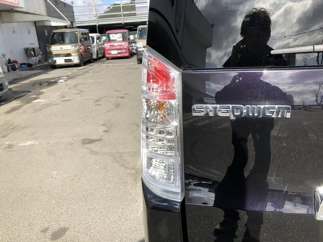 ステップワゴンスパーダ Ｓ　両側電動スライドドア　純正ナビ　フルセグ　ＤＶＤ再生　ビルトインＥＴＣ　フリップダウンモニター　スマートキー　ドライブレコーダー　パドルシフト　ＨＩＤヘッドライト　フォグランプ　純正アルミ（44枚目）