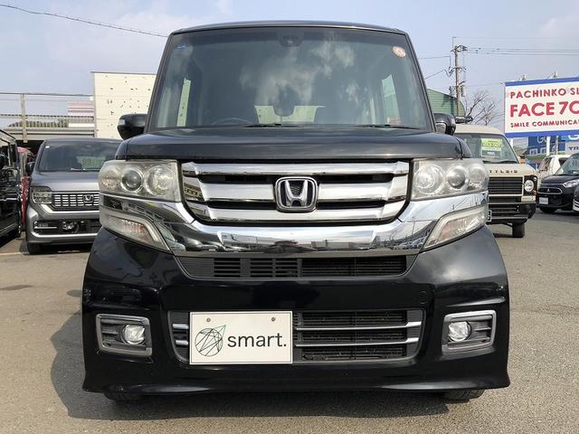 N-BOXカスタム G ターボSSパッケージ 衝突軽減 両側パワースライドドア 純正ナビ フルセグ DVD Bluetooth バックカメラ シートヒーター ビルトインETC 社外アルミ シートバックテーブル リアロールシェード マットバイザー(4枚目)