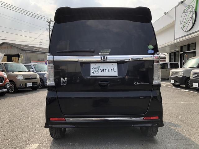 N-BOXカスタム G ターボSSパッケージ 衝突軽減 両側パワースライドドア 純正ナビ フルセグ DVD Bluetooth バックカメラ シートヒーター ビルトインETC 社外アルミ シートバックテーブル リアロールシェード マットバイザー(9枚目)