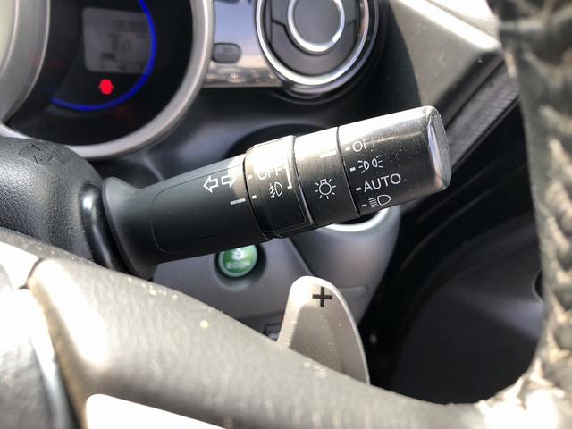 N-BOXカスタム G ターボSSパッケージ 衝突軽減 両側パワースライドドア 純正ナビ フルセグ DVD Bluetooth バックカメラ シートヒーター ビルトインETC 社外アルミ シートバックテーブル リアロールシェード マットバイザー(25枚目)