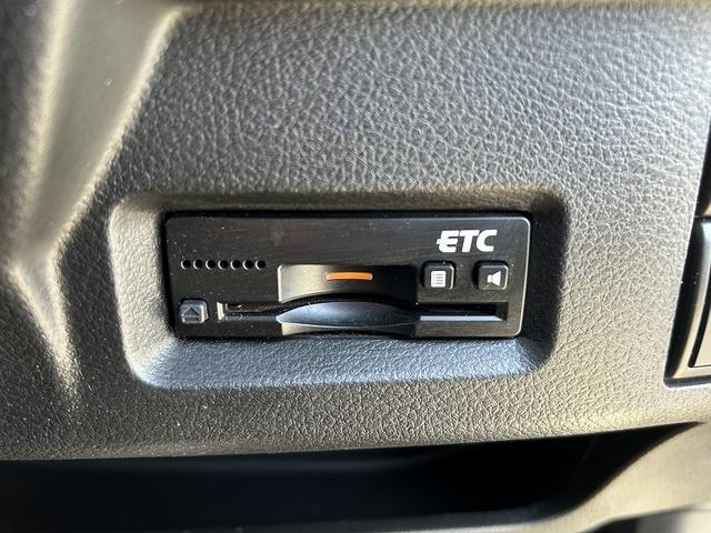 スペーシアカスタムＺ ターボ　ターボ　衝突軽減　車線逸脱警報　純正ナビ　フルセグ　ＤＶＤ再生　Ｂｌｕｅｔｏｏｔｈ　全方位カメラ　ドラレコ　ＥＴＣ　パワースライドドア　社外アルミ　シートヒーター　クルーズコントロール　ＨＩＤ　フォグ（21枚目）