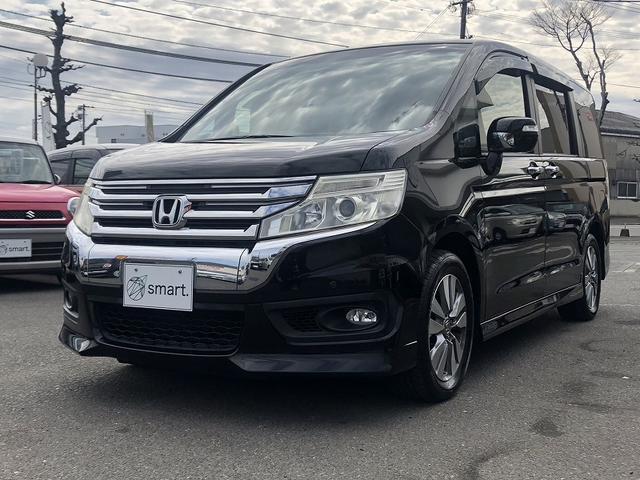 ステップワゴンスパーダ Ｚ　両側電動スライドドア　純正９型ナビ　フルセグ　Ｂｌｕｅｔｏｏｔｈ対応　バックカメラ　純正ＡＷ　ＨＩＤヘッドライト　オートライト　クルーズコントロール　スマートキー　プライバシーガラス　セキュリティ（3枚目）