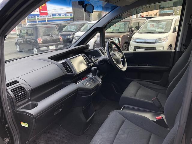 ステップワゴンスパーダ Ｚ　両側電動スライドドア　純正９型ナビ　フルセグ　Ｂｌｕｅｔｏｏｔｈ対応　バックカメラ　純正ＡＷ　ＨＩＤヘッドライト　オートライト　クルーズコントロール　スマートキー　プライバシーガラス　セキュリティ（13枚目）