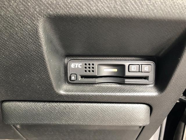 ステップワゴンスパーダ Ｚ　両側電動スライドドア　純正９型ナビ　フルセグ　Ｂｌｕｅｔｏｏｔｈ対応　バックカメラ　純正ＡＷ　ＨＩＤヘッドライト　オートライト　クルーズコントロール　スマートキー　プライバシーガラス　セキュリティ（23枚目）