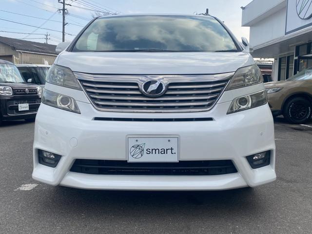 ヴェルファイア ２．４Ｚ　プラチナセレクションＩＩ　社外８インチナビ　フルセグ　ＤＶＤ再生　バックカメラ　ＥＴＣ　フリップダウンモニター　ドラレコ　コーナーセンサー　両側パワースライドドア　ＨＩＤライト　スマートキー　プッシュスタート　マットバイザー（4枚目）