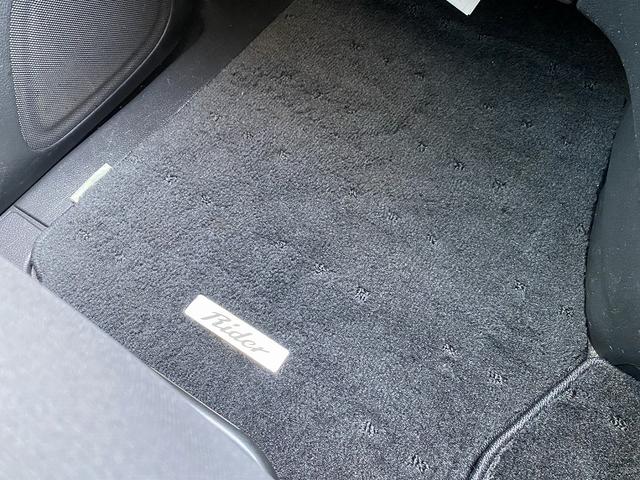 セレナ ライダーブラックラインＳ－ＨＶアドバンスドセーフティ　純正ナビ　フルセグ　ＤＶＤ　Ｂｌｕｅｔｏｏｔｈ　フリップダウンモニター　両側パワースライドドア　エマージェンシーブレーキ　アラウンドビューモニター　ＥＴＣ　プッシュスタート　クルーズコントロール（32枚目）