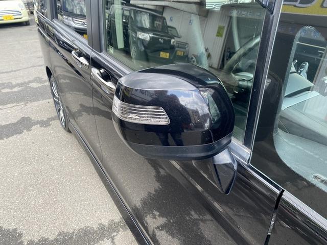 ステップワゴンスパーダ Ｚ　クールスピリット　両側パワースライドドア　純正８インチナビ　フルセグ　ＤＶＤ再生　Ｂｌｕｅｔｏｏｔｈ　バックカメラ　ＥＴＣ　スマートキー　クルーズコントロール　パドルシフト　プライバシーガラス　セキュリティアラーム（30枚目）