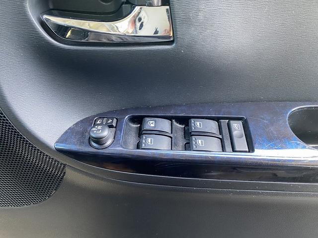 タント カスタムＲＳ　トップエディションＳＡＩＩ　ターボ　衝突軽減　両側パワースライドドア　ディスプレイオーディオ　Ｂｌｕｅｔｏｏｔｈ　ハーフレザーシート　ＬＥＤライト　フォグ　オートライト　スマートキー　プッシュスタート　エコアイドル　横滑防止（24枚目）