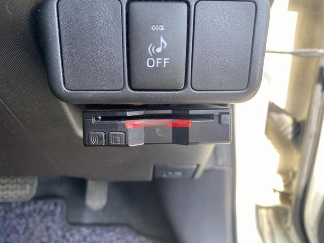 アクア Ｓ　スマートキー　プッシュスタート　社外ナビ　地デジ　前後ドライブレコーダー　ＥＴＣ　コーナーセンサー　オートライト　ヘッドライトレベライザー　横滑防止　プライバシーガラス　セキュリティアラーム（22枚目）