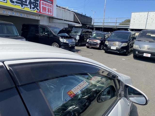 アクア Ｓ　スマートキー　プッシュスタート　社外ナビ　地デジ　前後ドライブレコーダー　ＥＴＣ　コーナーセンサー　オートライト　ヘッドライトレベライザー　横滑防止　プライバシーガラス　セキュリティアラーム（29枚目）