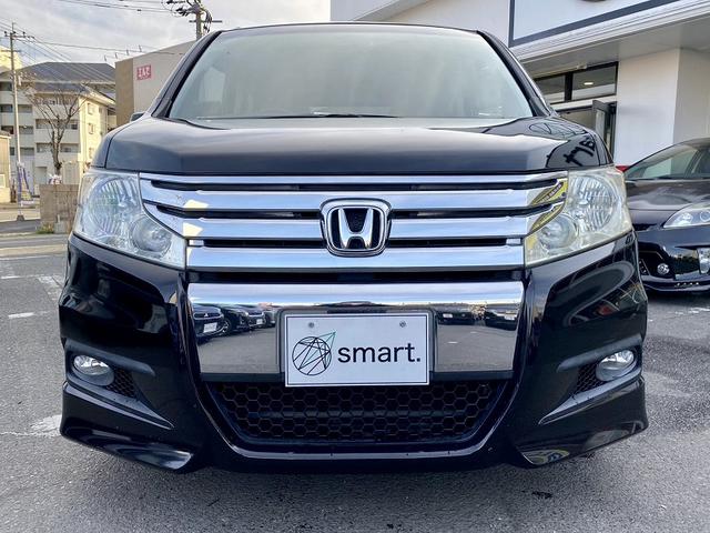 ステップワゴンスパーダ Ｚ　両側パワースライドドア　社外ナビ　フルセグ　ＤＶＤ再生　Ｂｌｕｅｔｏｏｔｈ　バックカメラ　ＥＴＣ　ドライブレコーダー　ＨＩＤヘッドライト　フォグ　スマートキー　マット　バイザー　プライバシーガラス（3枚目）