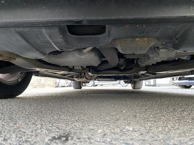 ステップワゴンスパーダ Ｚ　両側パワースライドドア　社外ナビ　フルセグ　ＤＶＤ再生　Ｂｌｕｅｔｏｏｔｈ　バックカメラ　ＥＴＣ　ドライブレコーダー　ＨＩＤヘッドライト　フォグ　スマートキー　マット　バイザー　プライバシーガラス（46枚目）