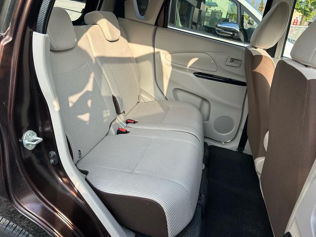 デイズ J 取説・CDオーディオ・電格ミラー・キーレス(予備キー有)(12枚目)