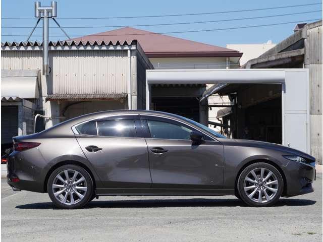 マツダ ＭＡＺＤＡ３セダン