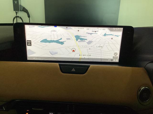 ＣＸ－８０ ３．３　ＸＤハイブリッド　プレミアム　スポーツ　ディーゼルタ　試乗車アップ　サンルーフ　ナビ　ＥＴＣ　パノラマサンルーフ　ＥＴＣ　オートマチックハイビーム　シートヒーター　４ＷＤ　アルミホイール　クリアランスソナー　パワーシート　パワーリフトゲート　衝突軽減（34枚目）
