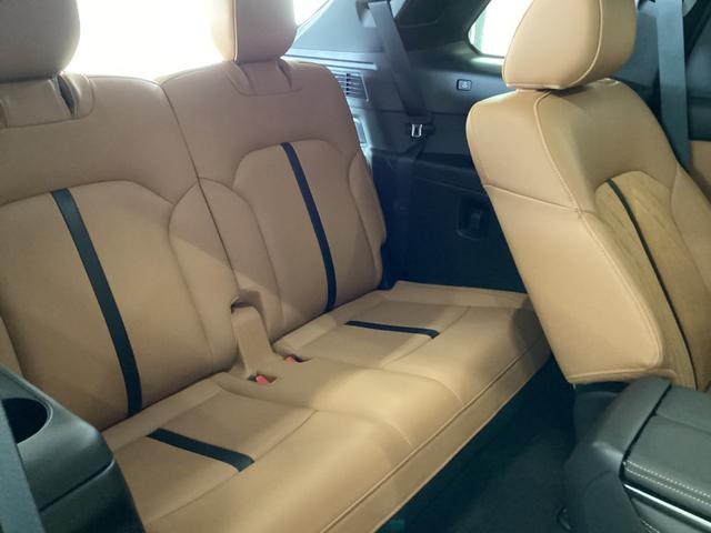 ＣＸ－８０ ３．３　ＸＤハイブリッド　プレミアム　スポーツ　ディーゼルタ　試乗車アップ　サンルーフ　ナビ　ＥＴＣ　パノラマサンルーフ　ＥＴＣ　オートマチックハイビーム　シートヒーター　４ＷＤ　アルミホイール　クリアランスソナー　パワーシート　パワーリフトゲート　衝突軽減（67枚目）