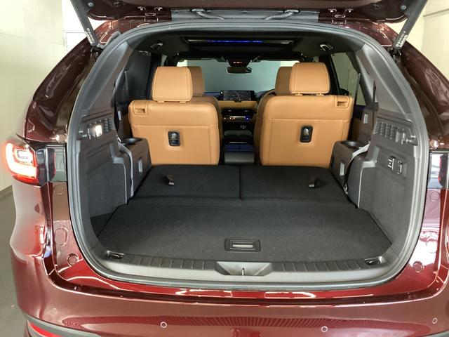 ＣＸ－８０ ３．３　ＸＤハイブリッド　プレミアム　スポーツ　ディーゼルタ　試乗車アップ　サンルーフ　ナビ　ＥＴＣ　パノラマサンルーフ　ＥＴＣ　オートマチックハイビーム　シートヒーター　４ＷＤ　アルミホイール　クリアランスソナー　パワーシート　パワーリフトゲート　衝突軽減（73枚目）