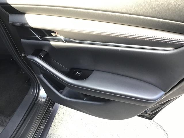 ＭＡＺＤＡ３ファストバック １．８　ＸＤ　Ｌパッケージ　ディーゼルターボ　ＢＯＳＥサウンドシステム　ナビ　シートヒータ　クリアランスソナー　ＡＣＣ　Ｂｌｕｅｔｏｏｔｈオーディオ　ＡＷ　ｉ－ｓｔｏｐ　運転席パワーシート　オートマチックハイビーム　ＵＳＢ　シートヒーター　ターボ（55枚目）