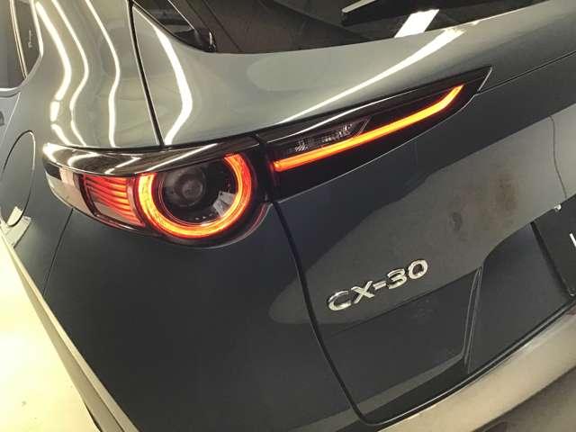 ＣＸ－３０ １．８　ＸＤ　ブラックトーンエディション　ディーゼルターボ　ナビ　ＥＴＣ　全方位モニター　パワーリフト　衝突軽減Ｂ　ＡＣＣ　ｉ－ｓｔｏｐ　ターボ　キーフリー　バックカメラ　パワーバックドア　パーキングセンサー　スマートキー（7枚目）