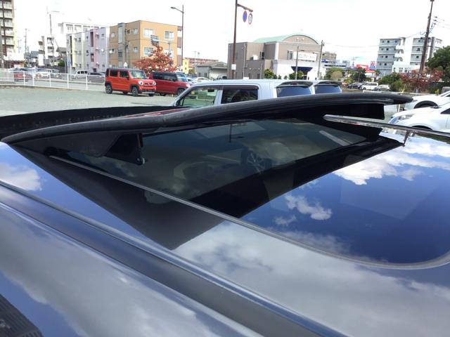 CX-60 3.3 XDハイブリッド プレミアム スポーツ ディーゼルタ 大型サンルーフ BOSEサウンドシステム ダブルサンルーフ シートヒー パワーゲート レーダークルコン パワーシート スマートキー オートハイビーム フルオートエアコン 4WD ABS アルミホイール(17枚目)