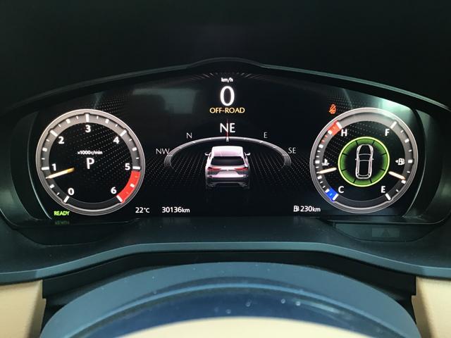 CX-60 3.3 XDハイブリッド プレミアム スポーツ ディーゼルタ 大型サンルーフ BOSEサウンドシステム ダブルサンルーフ シートヒー パワーゲート レーダークルコン パワーシート スマートキー オートハイビーム フルオートエアコン 4WD ABS アルミホイール(29枚目)