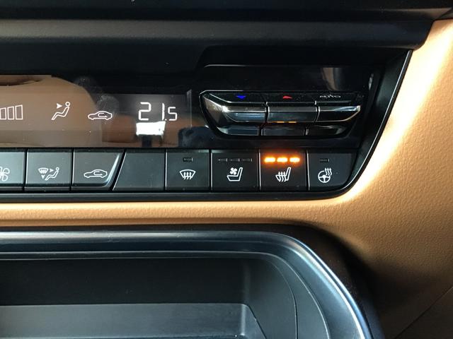 CX-60 3.3 XDハイブリッド プレミアム スポーツ ディーゼルタ 大型サンルーフ BOSEサウンドシステム ダブルサンルーフ シートヒー パワーゲート レーダークルコン パワーシート スマートキー オートハイビーム フルオートエアコン 4WD ABS アルミホイール(43枚目)