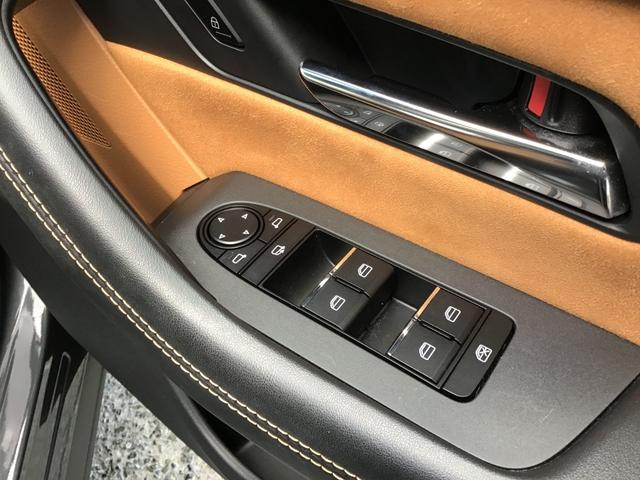 CX-60 3.3 XDハイブリッド プレミアム スポーツ ディーゼルタ 大型サンルーフ BOSEサウンドシステム ダブルサンルーフ シートヒー パワーゲート レーダークルコン パワーシート スマートキー オートハイビーム フルオートエアコン 4WD ABS アルミホイール(56枚目)