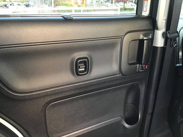 フレアワゴン ６６０　ハイブリッド　ＸＳ　両側電動スライドドア　ナビ　ＥＴＣ　衝突軽減ブレーキサポート　バックセンサー　スマートキープッシュスタート　オートハイビーム　Ａストップ　盗難防止装置　シートヒータ　キーフリー　オートエアコン　ＡＢＳ（50枚目）