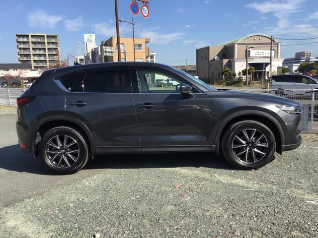 右サイドビューもスポーティー！