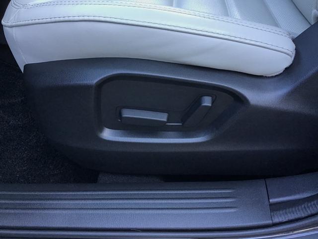 助手席にもパワーシート