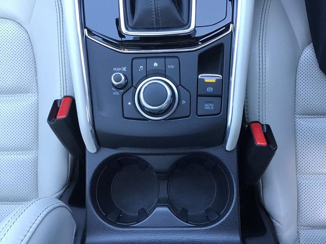 ドリンクホルダーもきちんと２人分。