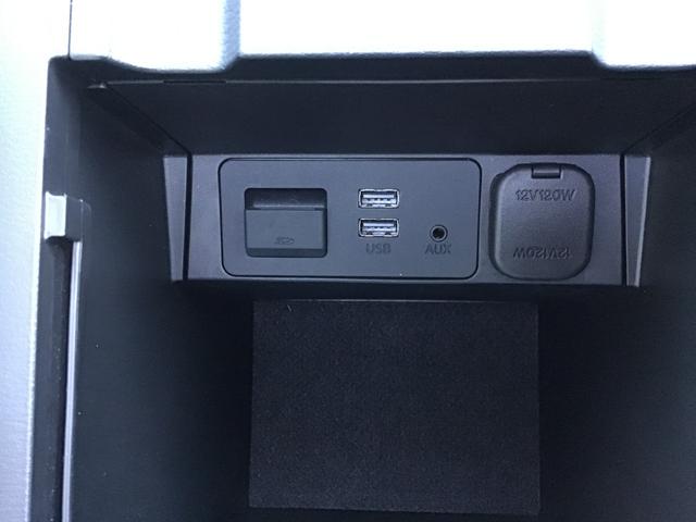 コンソール内に電源各種