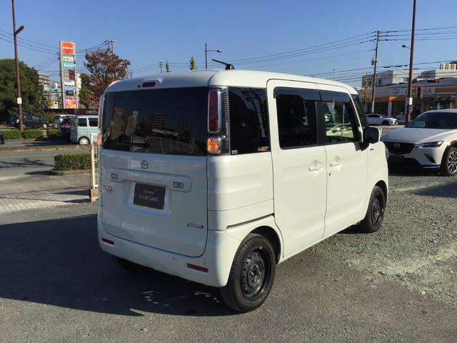 天井も綺麗です☆私は中古車を見るときに天井を良く見るようにしています☆ここが綺麗な車は車内が綺麗なことが多いです☆