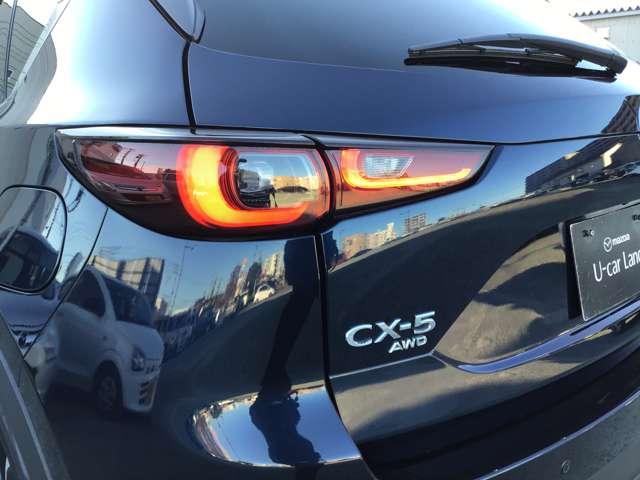 ＣＸ－５ ２．２　ＸＤ　Ｌパッケージ　ディーゼルターボ　４ＷＤ　６速ＭＴ　ＥＴＣ　全方位モニター　パワーバックゲート　レーダーＣ　エアコン　リアカメラ　ＢＴ接続　キーフリー　電動パワーシート　アイストップ　オートＬＥＤ　ターボ　アドバンスキー　アルミホイール（6枚目）