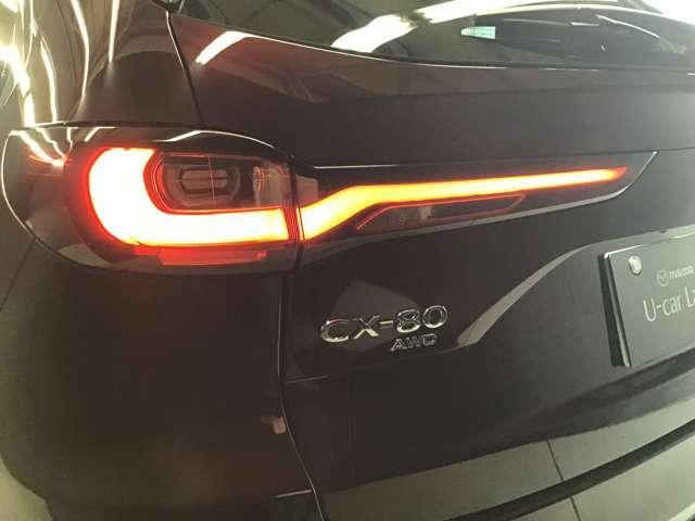 ＣＸ－８０ ３．３　ＸＤハイブリッド　プレミアム　モダン　ディーゼルター　デモアップカー　衝突被害軽減ブレーキ　全周囲カメラ　オートマチックハイビーム　アダプティブクルーズコントロール　革シート　３列シート　バックカメラ　電動シート　シートヒーター　４ＷＤ　サンルーフ（16枚目）