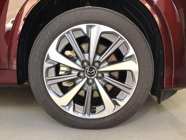 ＣＸ－８０ ３．３　ＸＤハイブリッド　プレミアム　モダン　ディーゼルター　デモアップカー　衝突被害軽減ブレーキ　全周囲カメラ　オートマチックハイビーム　アダプティブクルーズコントロール　革シート　３列シート　バックカメラ　電動シート　シートヒーター　４ＷＤ　サンルーフ（21枚目）