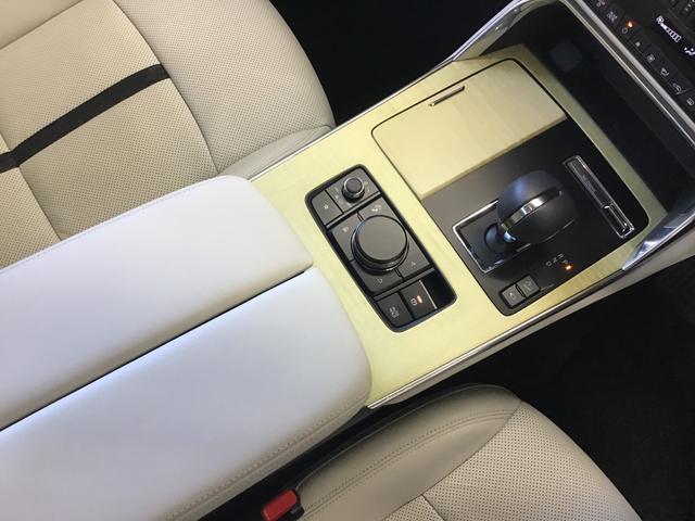 ＣＸ－８０ ３．３　ＸＤハイブリッド　プレミアム　モダン　ディーゼルター　デモアップカー　衝突被害軽減ブレーキ　全周囲カメラ　オートマチックハイビーム　アダプティブクルーズコントロール　革シート　３列シート　バックカメラ　電動シート　シートヒーター　４ＷＤ　サンルーフ（32枚目）