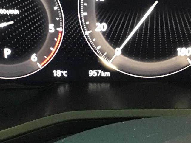 ＣＸ－８０ ３．３　ＸＤハイブリッド　プレミアム　モダン　ディーゼルター　デモアップカー　衝突被害軽減ブレーキ　全周囲カメラ　オートマチックハイビーム　アダプティブクルーズコントロール　革シート　３列シート　バックカメラ　電動シート　シートヒーター　４ＷＤ　サンルーフ（43枚目）