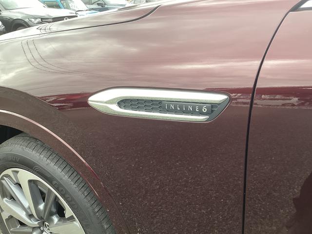 ����U�C���G���W������