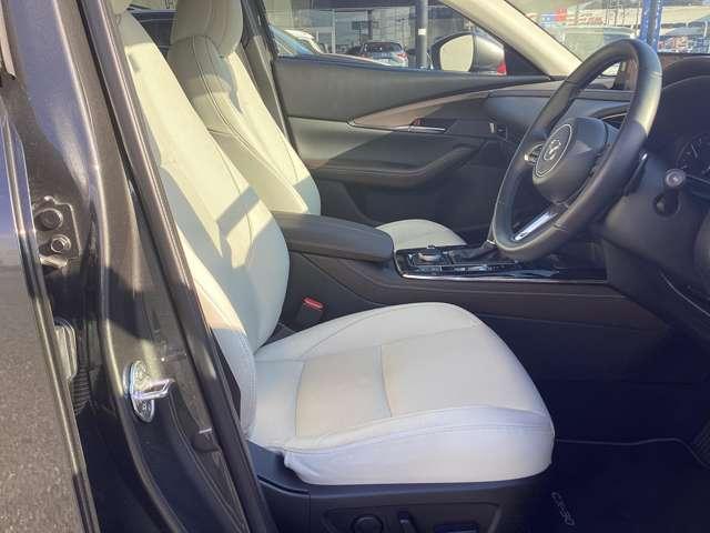 �V�[�g�o�b�N�ɑ̈��𕪎U�ł���T�X�y���V�����}�b�g���̗p�A�����������߁u�̊��v����������x���Ă��܂��B���ʂɂ͕s���Ɋ�����U�����J�b�g����E���^���f�ނŃ����O�h���C�u���u���ɂ����V�[�g�v�ɂȂ�܂���