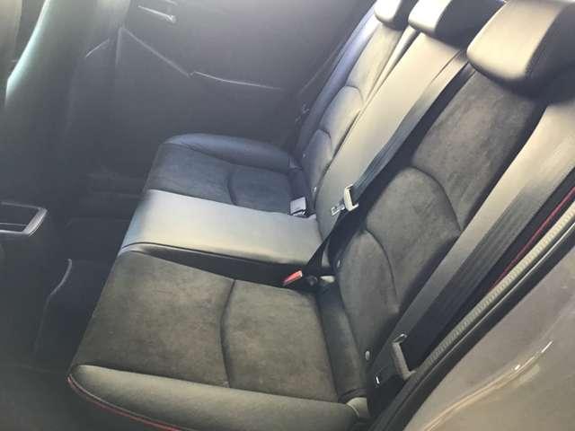 �Q��ڃV�[�g�������b�N�X���Ă����������ԂɂȂ��Ă܂��B