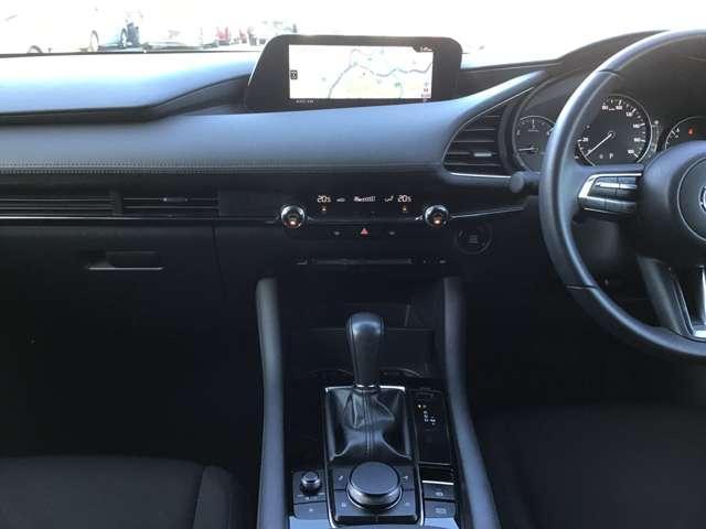 �V���v�����@�\�I�ň����₷���C���p�l����ł��B