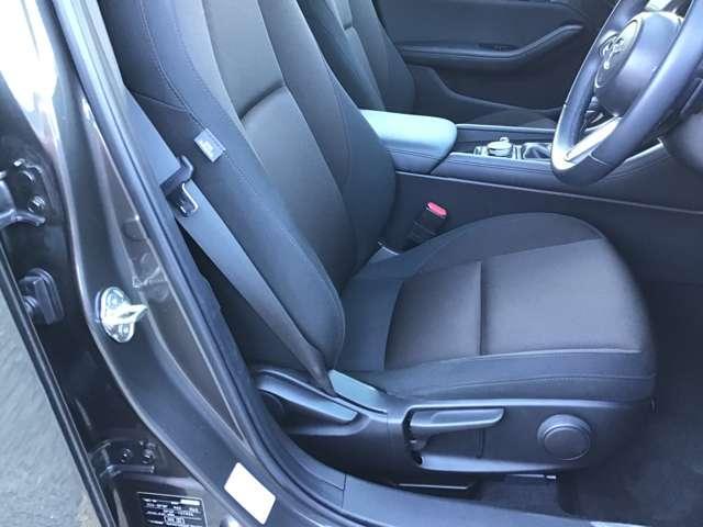 �V�[�g�o�b�N�ɑ̈��𕪎U�ł���T�X�y���V�����}�b�g���̗p�A�����������߁u�̊��v����������x���Ă��܂��B���ʂɂ͕s���Ɋ�����U�����J�b�g����E���^���f�ނŃ����O�h���C�u���u���ɂ����V�[�g�v�ɂȂ�܂���