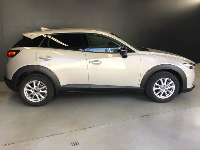 �N���}�����苎��܂ŁA�l�̖ڂɉf�肱�ނ��́B����l�𖣗��������B�B�B���������z���Ń}�c�_�f�U�C���͑���o����Ă��܂���