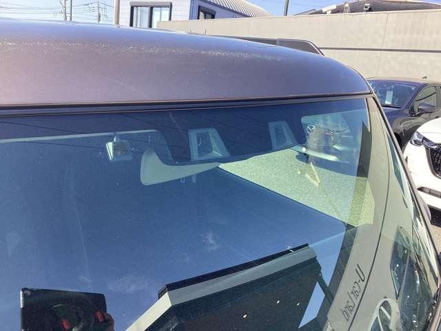 �Փ˒ጸ�u���[�L�̃t�H���[�h�Z���V���O�J�����ł��B