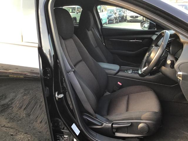 ＭＡＺＤＡ３ファストバック ２．０　２０Ｓ　プロアクティブ　ＥＴＣ　前後ドラレコ　ＣＤ　ＤＶＤ　フルセグ　アドバンストキー　スマートブレーキ　ＬＥＤヘッド　オートエアコン　フルセグ　コーナーセンサー　ＤＶＤ　横滑り防止　ＡＷ　Ｂカメラ　アイドリングストップ（20枚目）