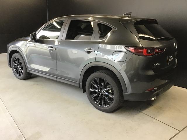 CX-5 2.0 20S ブラックトーンエディション パワーリフトゲート ワイヤレス充電 ナビ 電動パワーシート bluetooth アドバンストキー i-stop クリアランスソナー メモリーナビ オートエアコン アルミホイール USB 横滑防止装置(17枚目)