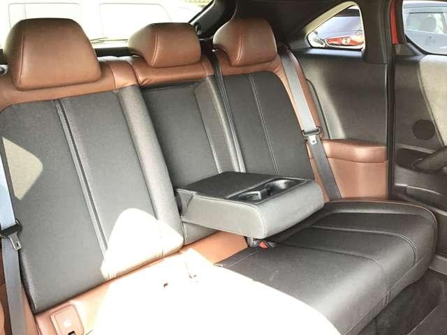 �Q��ڃV�[�g����l�̕��������b�N�X���Ă����������ԂɂȂ��Ă܂��B