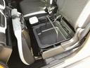 助手席座面下収納BOX有り