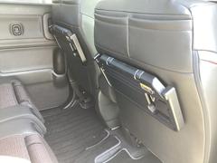 ���ʤˤϥ����ȥХå��ơ��֥��դ� 2